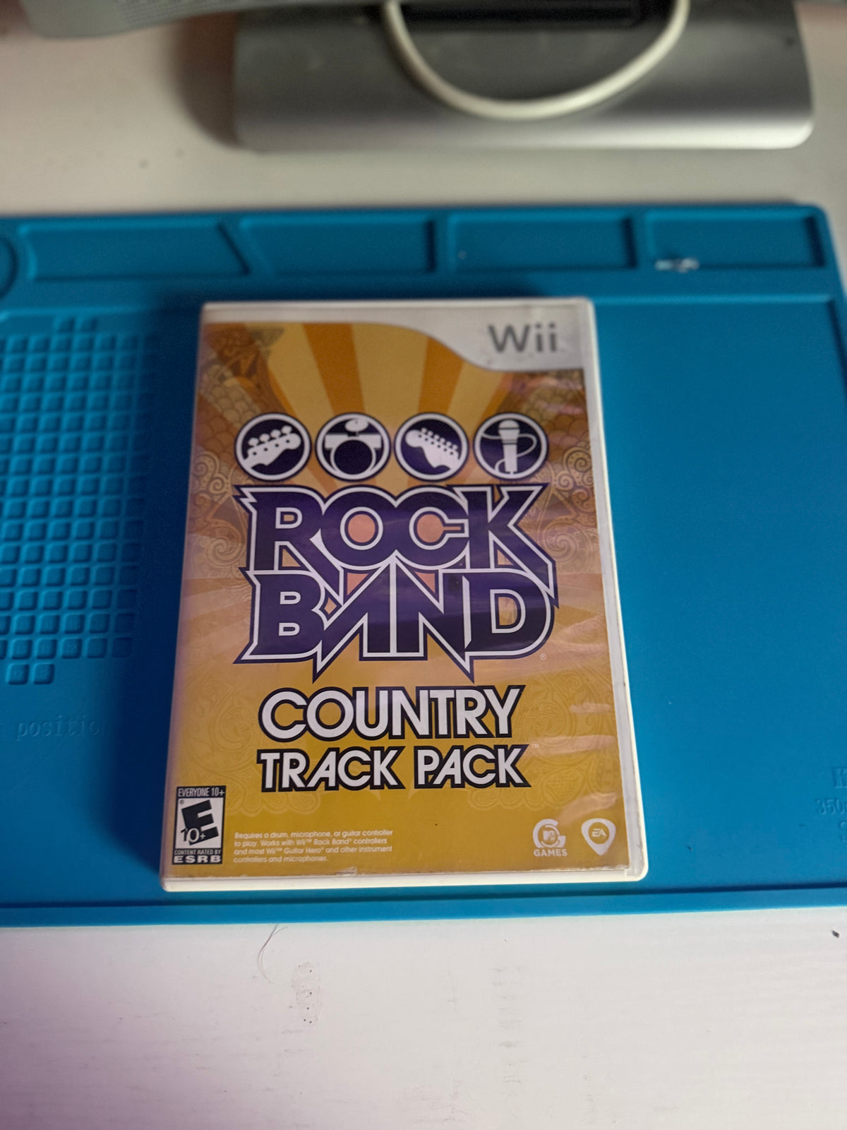 Rock Band - Country Track Pack - Nintendo Wii (CIB)
